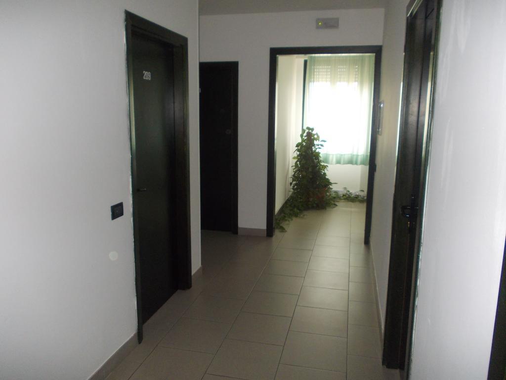 Scacco Rosso Hotel Sant'Egidio alla Vibrata Bagian luar foto
